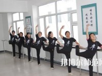 云南2020年男生讀幼師學校學什么專業(yè)好